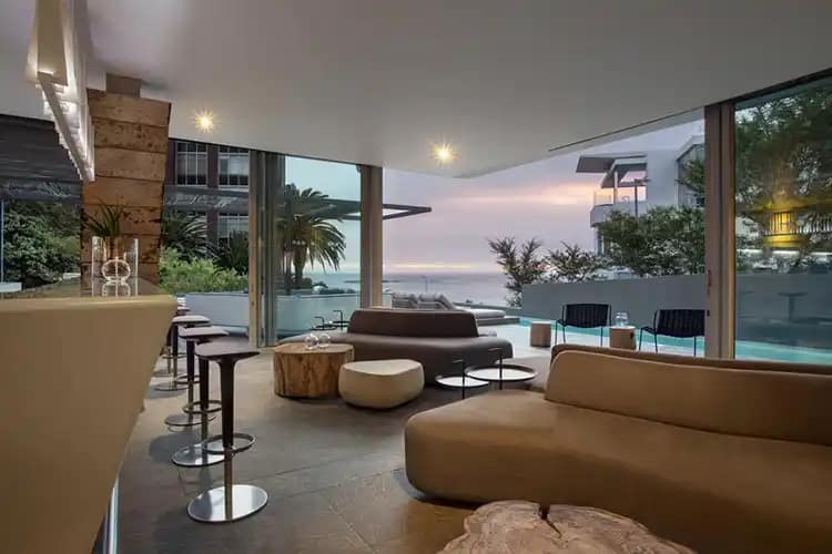 Top 10 Hotels in Cape Town: A Guide for Travelers 3 Where to stay in cape town