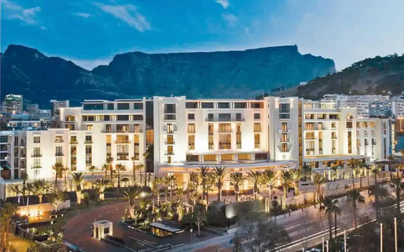 Explore the V&A Waterfront: Best Places to Visit for Travelers 10 vibrant shops
