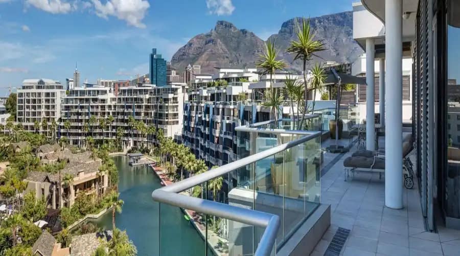 Explore the V&A Waterfront: Best Places to Visit for Travelers 36 V&A Waterfront attractions