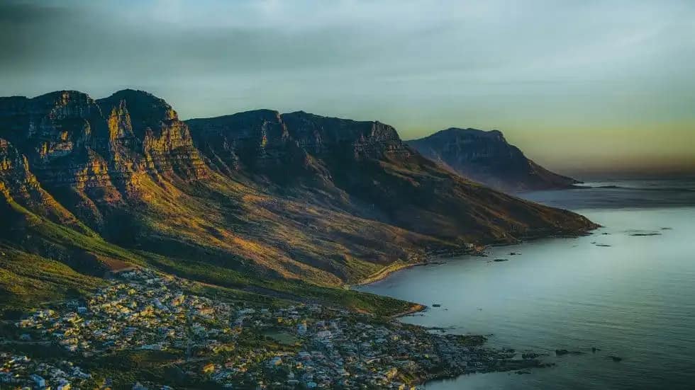 TIME TO EXPLORE FOUR WONDERS OF CAPE TOWN AND MORE IN 1 DAY 6 Four Natural Highlights to Explore