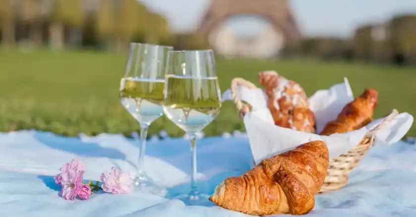 How to Spend a Weekend in Paris for Under $100 9 Free attractions in Paris